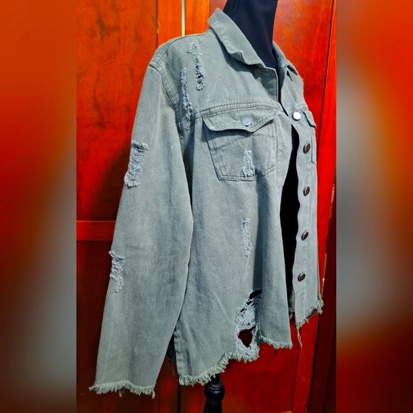 😎RUE+ women's olive green button-up distressed jacket. Size 1X - Picture 2 of 5